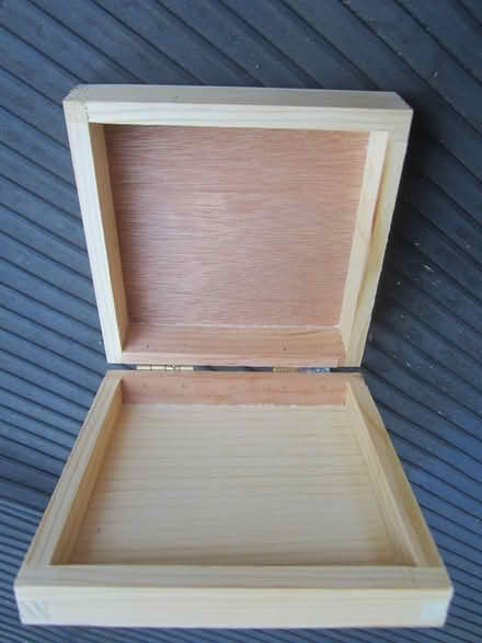 Photo of free Small hinged wooden box (The Greenhouse-777 San Antonio) #1