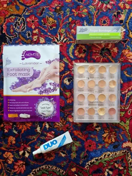 Photo of free Concealer palette, eyelash glue, finger bandages and a foot peeling mask. (South Tonbridge TN9) #1