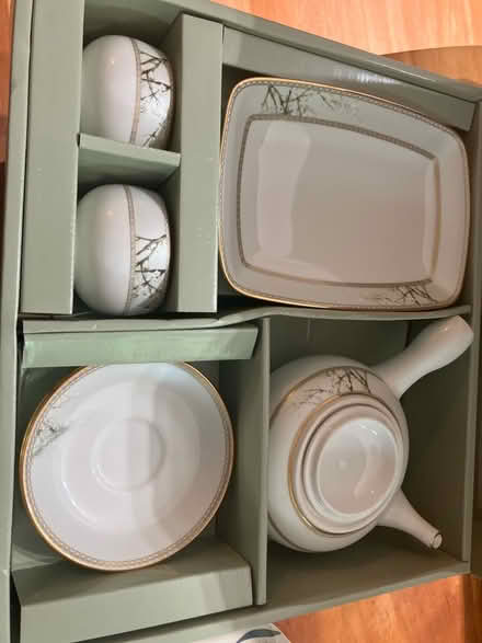 Photo of free Gorgeous korean tea set (East Harlem) #1