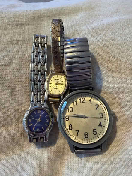 Photo of free 3 watches (Longbarn WA2) #1