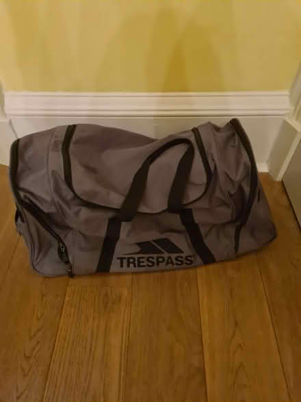 Photo of free Soft bag with wheels (Newington EH9) #2