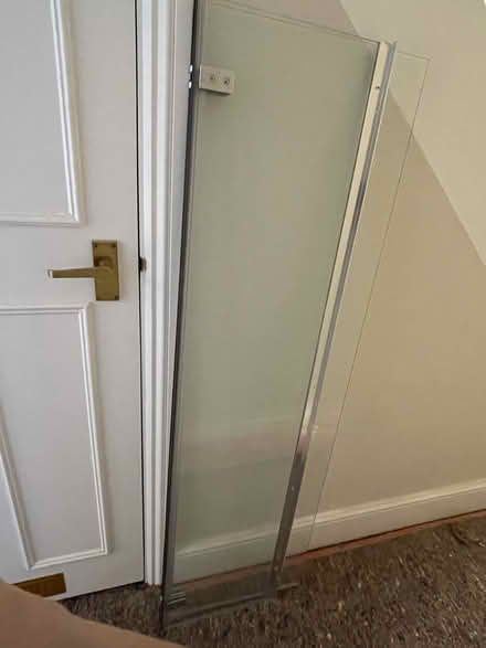 Photo of free Bath Screen Fixed & Hinged Curved Top Panel (Chelsea SW3) #2