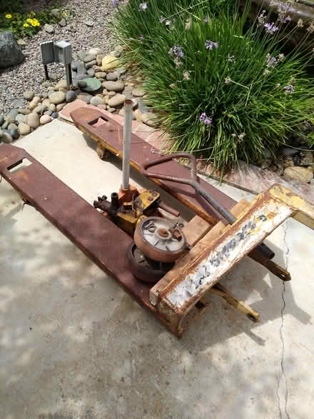 Photo of free Pallet Master Pallet Jack (Leucadia) #3