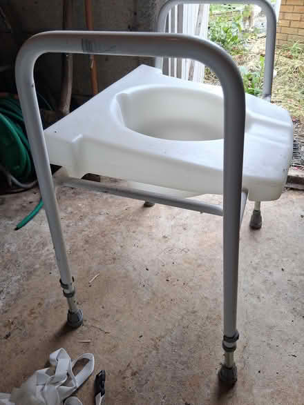 Photo of free Elevated/raised toilet seat (Cople MK44) #2
