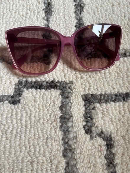 Photo of free LAUNDRY brand sunglasses (Rego Park) #1