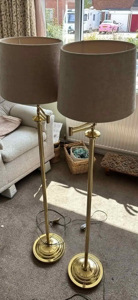 Photo of free A Pair Of Lamps (Longlevens GL2) #1