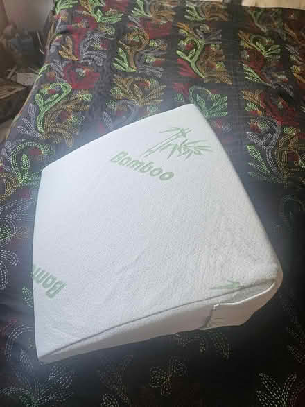Photo of free Triangle memory foam pillow (Gateshead (NE8)) #1