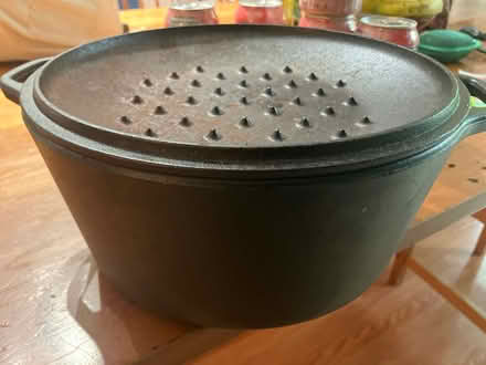 Photo of free Lodge Cast Iron Dutch Oven (East Harlem) #1