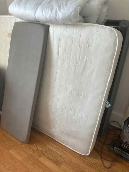 Photo of free double divan bed good (Battersea SW11) #1