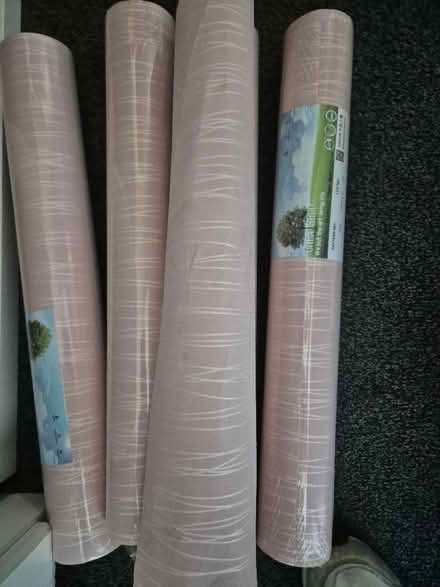 Photo of free Various Wallpaper (Ballingry KY5) #1