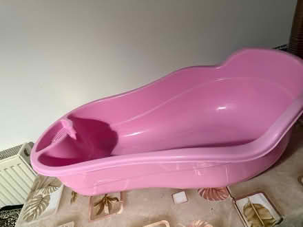 Photo of free Baby bath tub (Ub77rl) #1