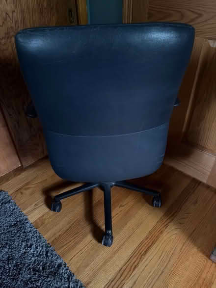 Photo of free Rolling Desk Chair (Roselle, Il) #1