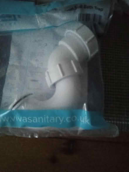Photo of free Bath Plumbing Bits (Catherine-de-Barnes B91) #4