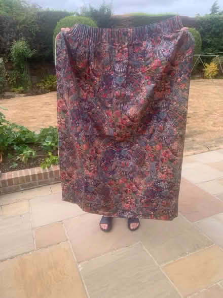 Photo of free Curtains and cushion covers (Wheathampstead AL4) #1