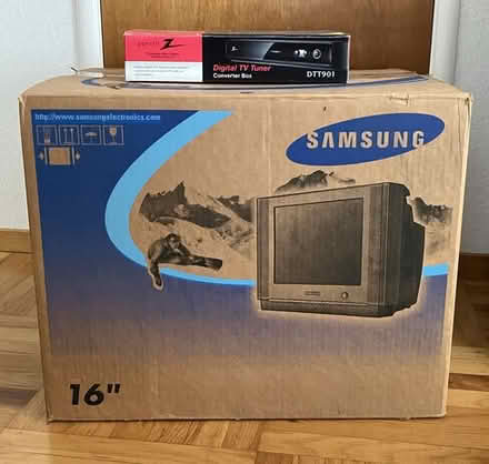 Photo of free Samsung TXP1634 16-inch CRT TV and Zenith DTT901 Digital TV Tuner #2