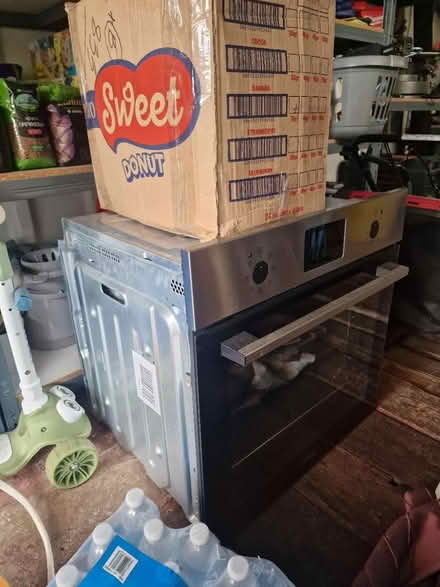 Photo of free Oven (Leeds, LS10) #2