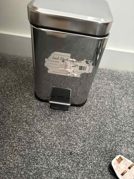 Photo of free Bathroom bin (Chirton NE29) #1