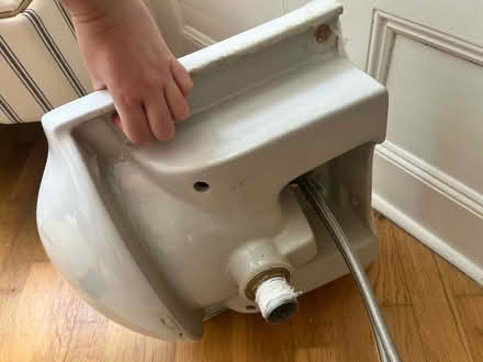 Photo of free Small bathroom sink (Stroud Green N4) #2