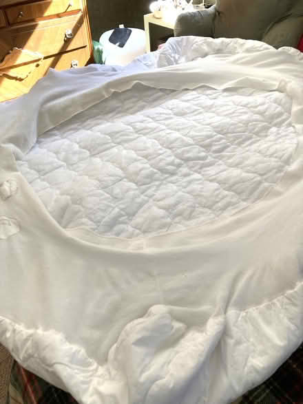 Photo of free Cal King Mattress Pad/Cover (Brunswick/Glenwood Basin) #2