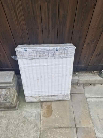 Photo of free Small radiator (Gilesgate DH1) #1