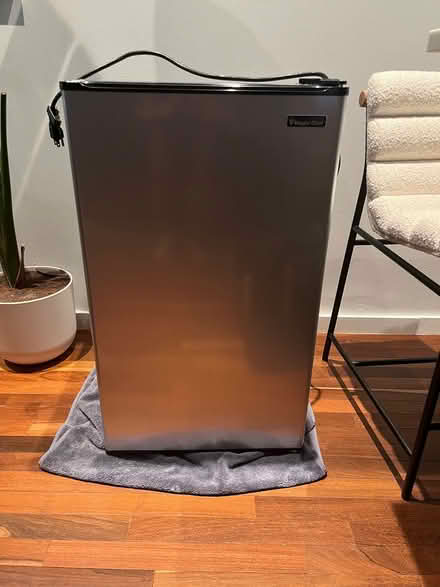 Photo of free Working Mini Fridge (King st and Payne street) #1