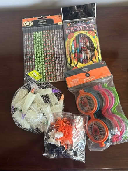 Photo of free Halloween goodies (Burlington) #1
