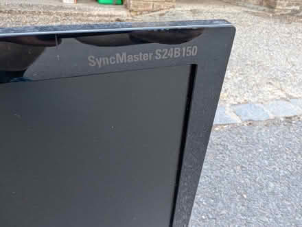 Photo of free PC monitor - Samsung Syncmaster (Brookwood GU24) #2