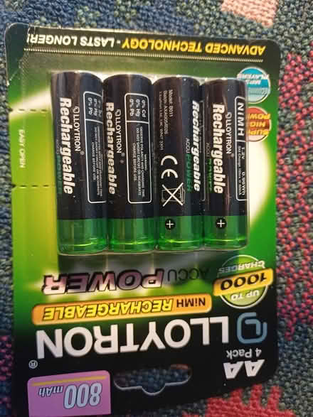 Photo of free 8 800mAh rechargeable batteries (WF1 3JW) #1