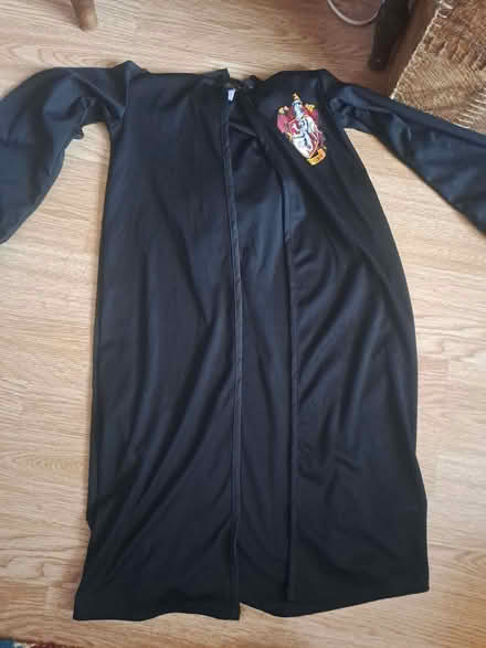 Photo of free Kids gryffindor dressing up cloak (Cubbington CV32) #3