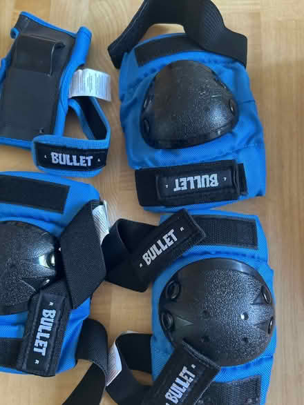Photo of free Kids’ wrist, elbow, and knee guards (Horsham RH13) #4