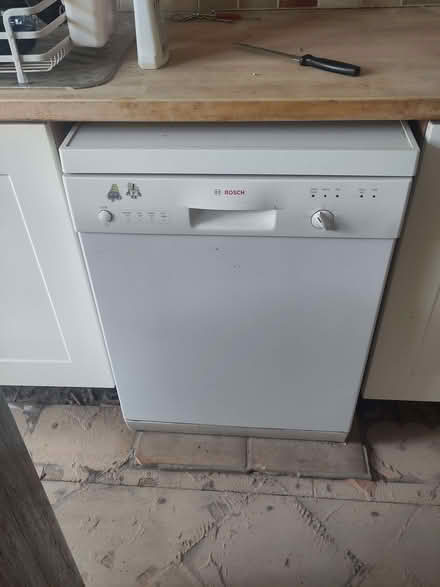 Photo of free Bosch Dishwasher (Greenhill HA1) #3