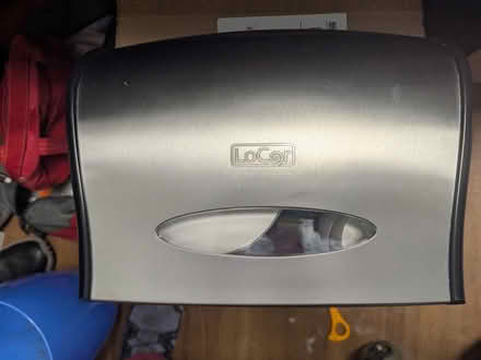 Photo of free toilet paper dispenser, commercial (Hastings-on-Hudson, NY) #1