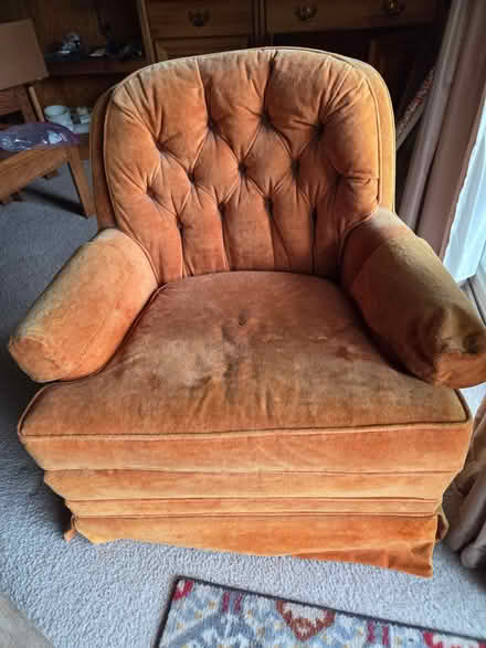 Photo of free Orange chair (Woodridge) #1