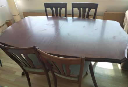 Photo of free Dinning set (Surrey quays Se8) #2