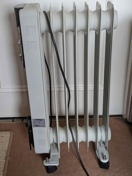 Photo of free Oil radiator (Romford RM1) #2