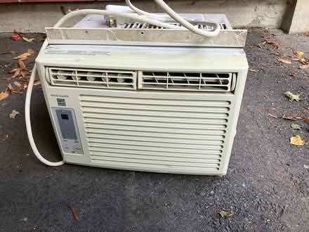 Photo of free Window Air Conditioner (Near Carlingwood) #1