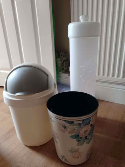 Photo of free 2 rubbish bins + toilet roll storage bin (Amersham Hill HP13) #1