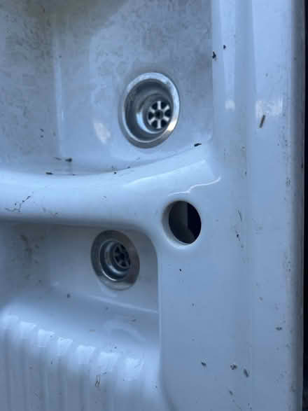Photo of free Big ceramic sink (Horsham RH13) #4