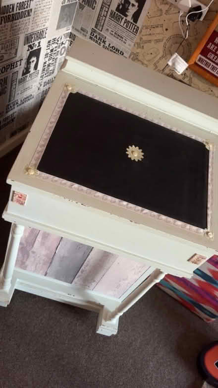 Photo of free Desk (Etruria ST5) #3