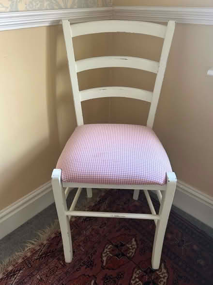Photo of free White distressed bedroom chair (Christleton CH3) #1