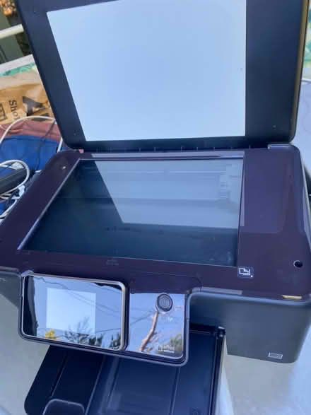 Photo of free HP Printer/Scanner/Copier & stand (Near Greer park, Palo alto) #2