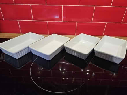 Photo of free 4 individual arthenware dishes (Da1 2 dartford) #1