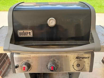 Photo of free Weber gas grill (Central The Woodlands) #4