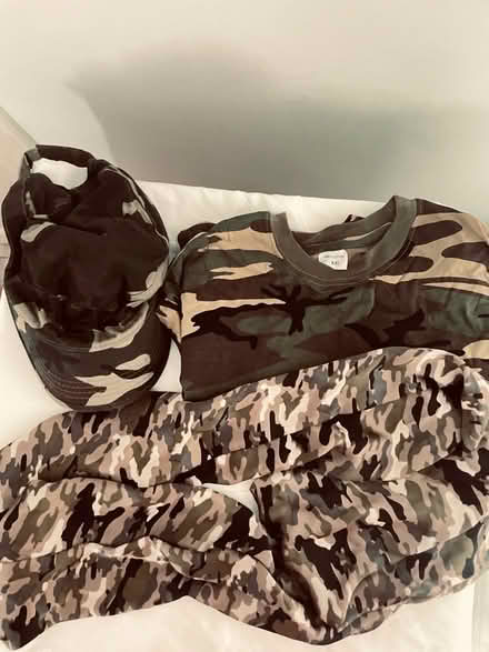 Photo of free Fancy dress accessories bundle (Goodmayes IG3) #2
