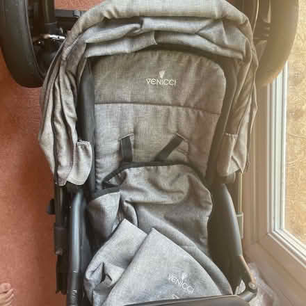 Photo of free Baby Stroller with Carrier (BH23) #1