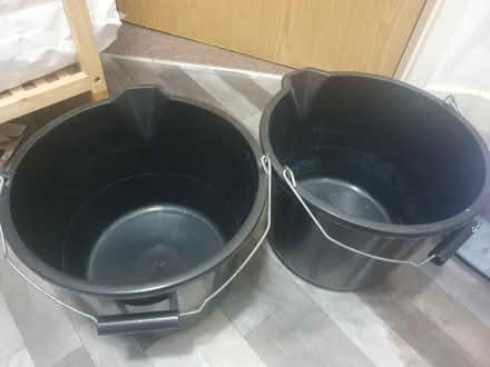 Photo of free 2 buckets (Wa87rw) #1