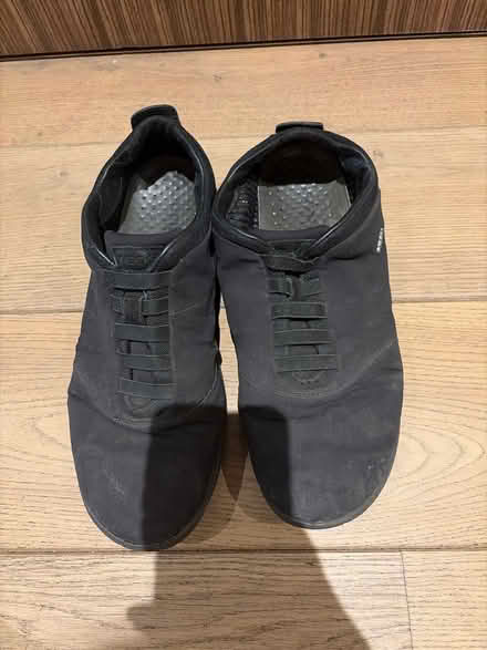 Photo of free Geo men’s black sneaker size 9 (N7 - Barnsbury) #2