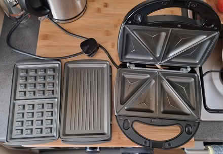 Photo of free Sandwich maker (Palmer Avenue DA12) #2