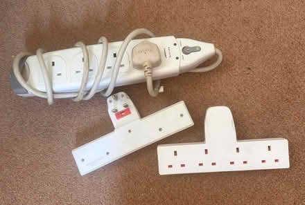 Photo of free Extension lead and sockets (Roselands TQ4) #1