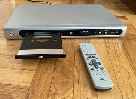 Photo of free Philips Magnavox MDV458 DVD/CD Player #2